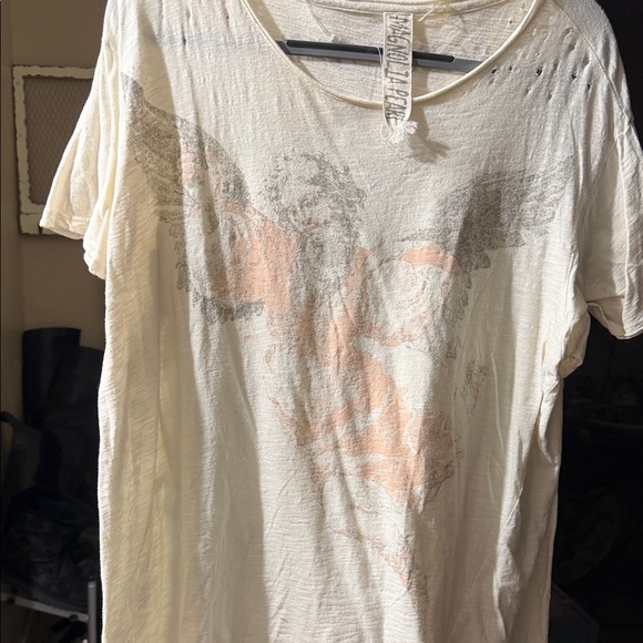 Magnolia Pearl Cream Graphic Tee